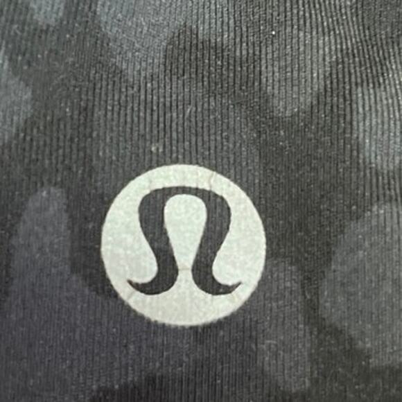Lululemon In Movement Gray Camo Camouflage Mid Rise Crop Tight Leggings Pants 4 - Picture 4 of 4